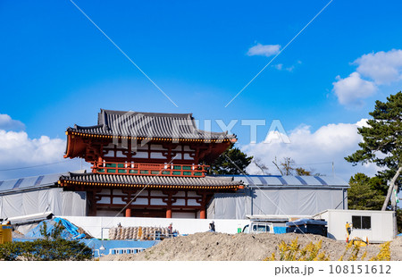 再建中の多賀城南門(国特別史跡) 再建中の多賀城南門(国特別史跡) 108151612