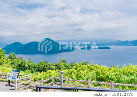 （北海道）洞爺湖・サイロ展望台の眺め 108152770
