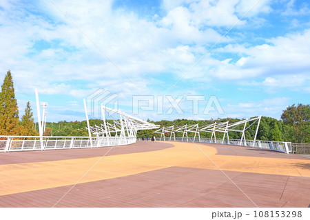 愛知県長久手市、モリコロパーク内施設、グローバルループの風景 108153298