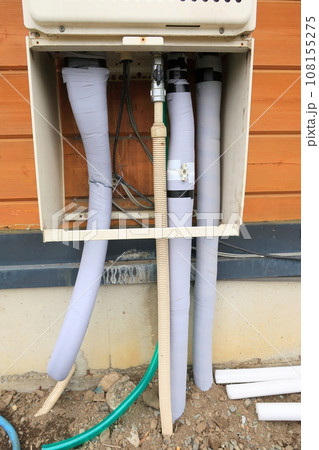 ガス給湯器の配管断熱処理 ガス給湯器の配管断熱処理 108155275