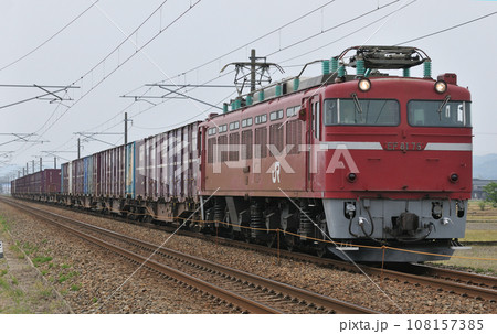 北陸本線　石動ー福岡　JR貨物　EF81-76（富山） 108157385