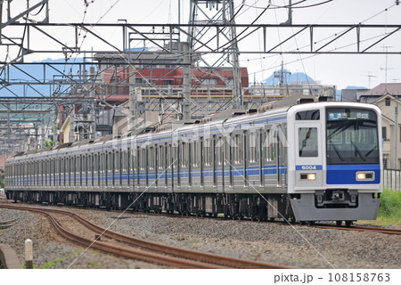 西武池袋線　西武鉄道　元加治ー飯能　6000系　6004F 108158763