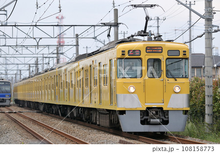 西武拝島線　東大和市ー小川　西武鉄道　2000系　2409F＋2021F 108158773