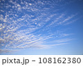 青い空と白い雲 108162380