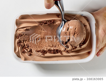 box of chocolate ice cream 108163005