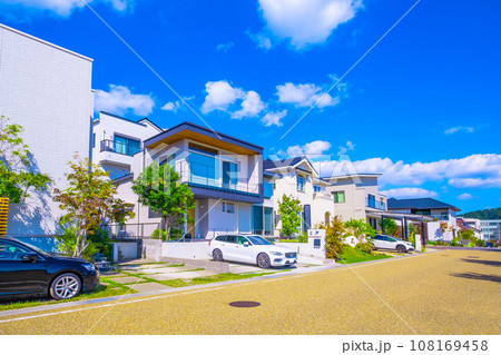 電柱のない閑静な街 108169458