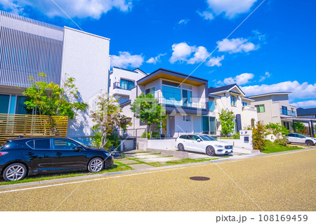 電柱のない閑静な街 108169459