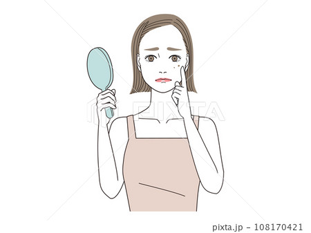 頬にできたシミを気にしている女性 108170421