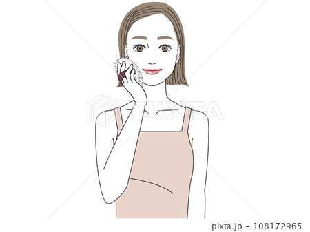 パフで顔にフェイスパウダーをはたく女性 パフで顔にフェイスパウダーをはたく女性 108172965