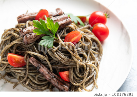 イカ墨パスタ 108176893