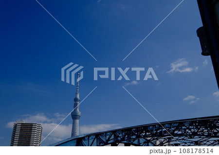 駒形橋と東京スカイツリー 108178514