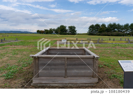 国史跡【柳之御所遺跡・平泉館】井戸跡／岩手県平泉町 108180439