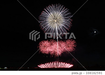 夜空に咲く大輪の花 <ちくせい花火大会2023> 夜空に咲く大輪の花 <ちくせい花火大会2023> 108182591