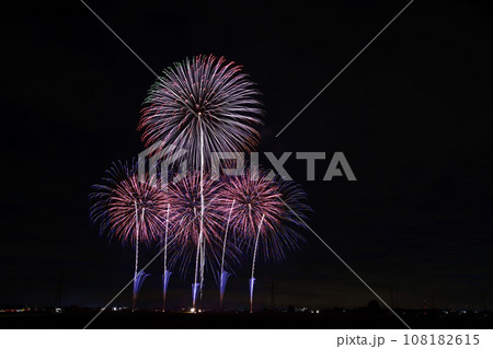 夜空に咲く大輪の花  <ちくせい花火大会2023> 夜空に咲く大輪の花  <ちくせい花火大会2023> 108182615