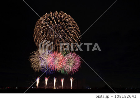 夜空に咲く大輪の花  <ちくせい花火大会2023> 夜空に咲く大輪の花  <ちくせい花火大会2023> 108182643