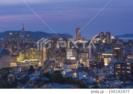 福岡市の夜景 福岡市の夜景 108182877