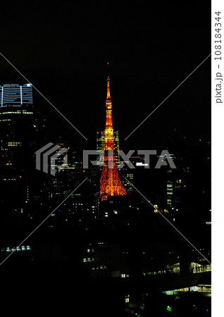 ブルーに染まる東京お台場 ブルーに染まる東京お台場 108184344