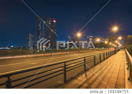 夜の大川 夜の大川 108186755