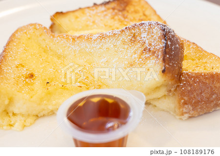 美味しいフレンチトースト 108189176