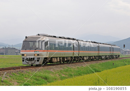 高山本線 千里ー速星 JR東海 キハ85系 キロ85-2(名古屋) ワイドビューひだ 高山本線 千里ー速星 JR東海 キハ85系 キロ85-2(名古屋) ワイドビューひだ 108190855
