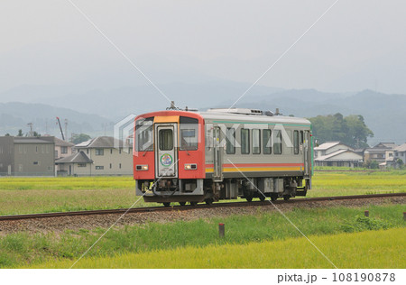 高山本線 千里ー速星 JR西日本 キハ120-318(富山) 高山本線 千里ー速星 JR西日本 キハ120-318(富山) 108190878