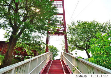 道の駅白鷹ヤナ公園の吊り橋(山形県) 道の駅白鷹ヤナ公園の吊り橋(山形県) 108191282