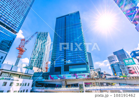 日本の東京都市景観 10月・渋谷駅や渋谷駅解体工事、クレーン、桜丘口再開発…新時代、希望の光=24日 日本の東京都市景観 10月・渋谷駅や渋谷駅解体工事、クレーン、桜丘口再開発…新時代、希望の光=24日 108191462