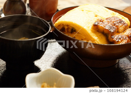 う巻き丼 108194124