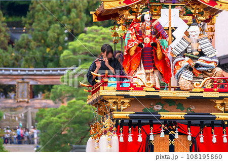 231010秋の高山祭イラストg518 108195860