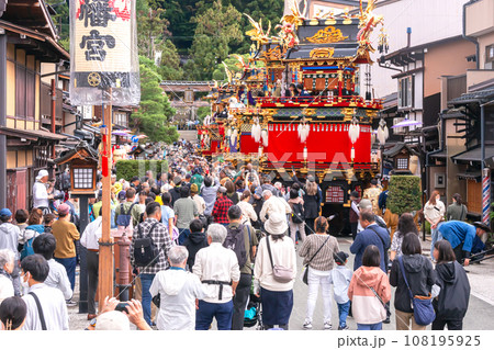 231010秋の高山祭イラストg369 231010秋の高山祭イラストg369 108195925