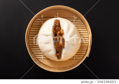 豚角煮まん 108196883