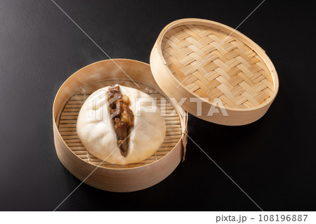 豚角煮まん 108196887