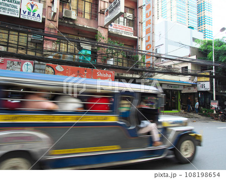躍動するフィリピン - マニラ・マラテ/エルミタの街並み 都市景観（2023年9月） 108198654