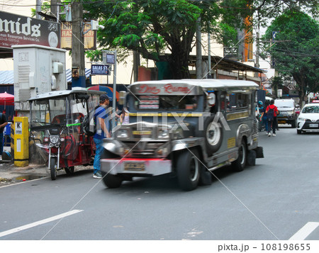 躍動するフィリピン - マニラ・マラテ/エルミタの街並み 都市景観（2023年9月） 108198655
