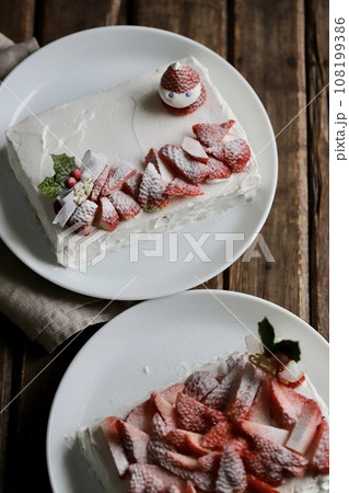 手作りのクリスマスケーキ いちごケーキ 手作りのクリスマスケーキ いちごケーキ 108199386
