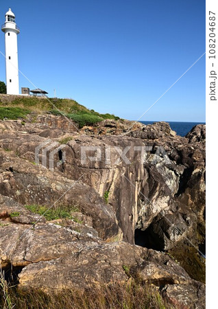 本州最東端の地 に立つトドヶ埼灯台 本州最東端の地 に立つトドヶ埼灯台 108204687