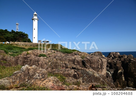 本州最東端の地 に立つトドヶ埼灯台 108204688