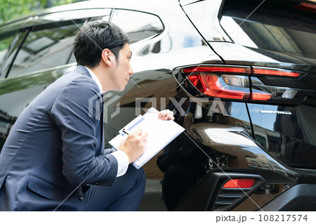 車　ディーラー　点検　査定 108217574