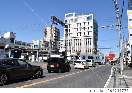 神奈川県大和市 鶴間駅前の街並み 神奈川県大和市 鶴間駅前の街並み 108217778