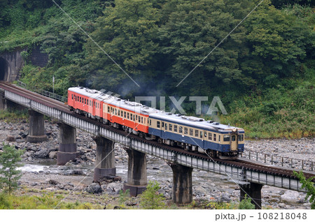 大糸線 根知ー小滝 JR西日本 キハ52-125+キハ52-115+キハ52-156(糸魚川) 大糸線 根知ー小滝 JR西日本 キハ52-125+キハ52-115+キハ52-156(糸魚川) 108218048