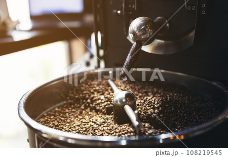 Close-up of coffee beans in roaster 108219545