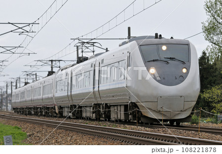 北陸本線　東富山ー水橋　JR西日本　681系　W11編成（金沢）+北越急行　N03編成　はくたか 108221878