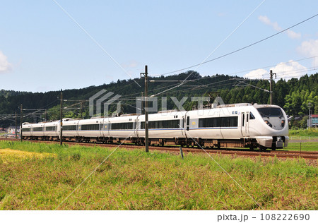 北陸本線　牛ノ谷ー大聖寺　JR西日本　683系　S04+S23編成（金沢）　しらさぎ 108222690