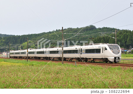 北陸本線　牛ノ谷ー大聖寺　JR西日本　683系　S05+S21編成（金沢）　しらさぎ 108222694