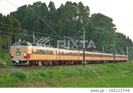北陸本線　牛ノ谷ー大聖寺　JR西日本　485系　A05編成（京都）　雷鳥 108222749
