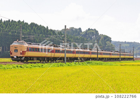 北陸本線　牛ノ谷ー大聖寺　JR西日本　485系　A05編成（京都）　雷鳥 108222766