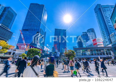 日本の東京都市景観 10月・全国平均/6週連続減↓…賑わう渋谷…6棟林立…明日に希望の光を＝24日 108224647