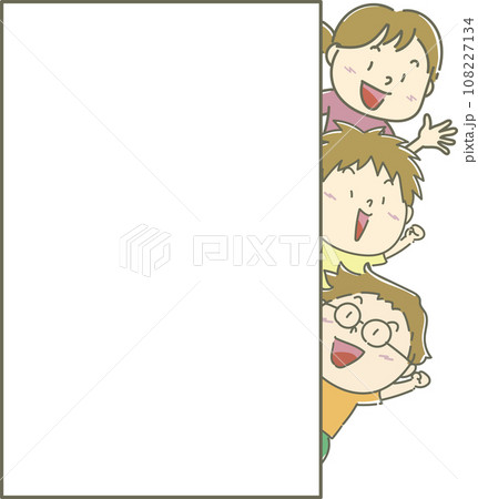 白いフレームから覗く子供たち 白いフレームから覗く子供たち 108227134