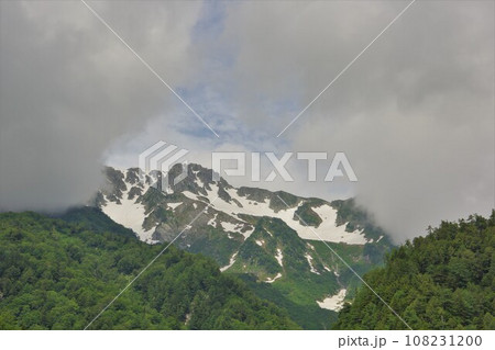 黒部ダムからの立山大汝山 108231200