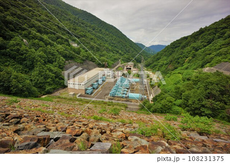 二居ダム天端からの奥清津発電所 二居ダム天端からの奥清津発電所 108231375